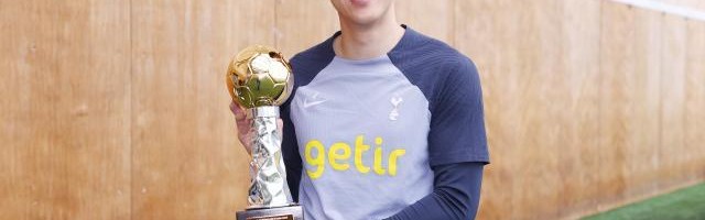 开云-连续第7届！孙兴慜在热刺基地捧起2023亚洲金球奖