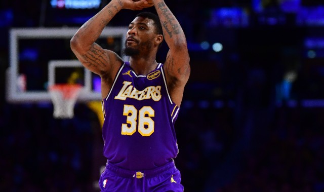 kaiyun-湖人110-101战胜鹈鹕 球员评价：4人优秀，3人及格，2人低迷